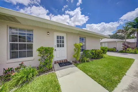 546 Covered Bridge Blvd #A, Lake Worth, FL 33467