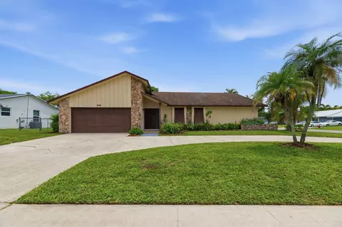 240 Bobwhite Rd, Royal Palm Beach, FL 33411
