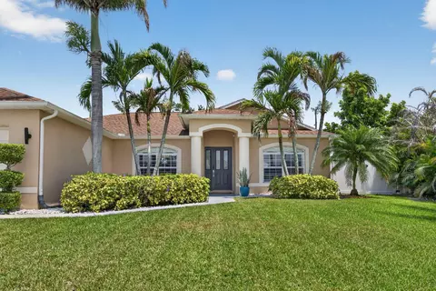 709 SW Jacoby Ave, Port Saint Lucie, FL 34953