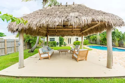 1621 NE 17th Way, Fort Lauderdale, FL 33305