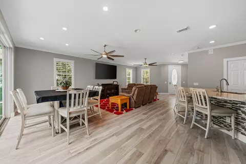 Dining - 142 Newcastle Dr, Jupiter, FL 33458 photo 2 of 2