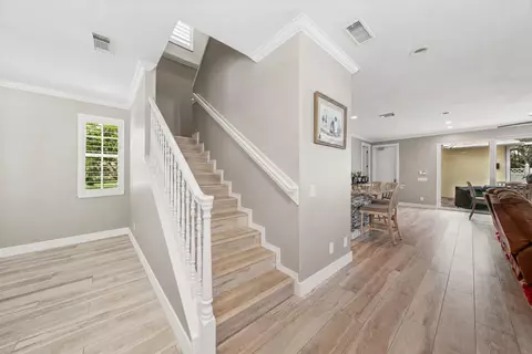 Entry Way - 142 Newcastle Dr, Jupiter, FL 33458 photo 2 of 3
