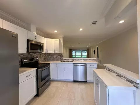 9638 NW 65th St #C10, Tamarac, FL 33321