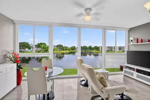 2080 Harwood F #2080, Deerfield Beach, FL 33442