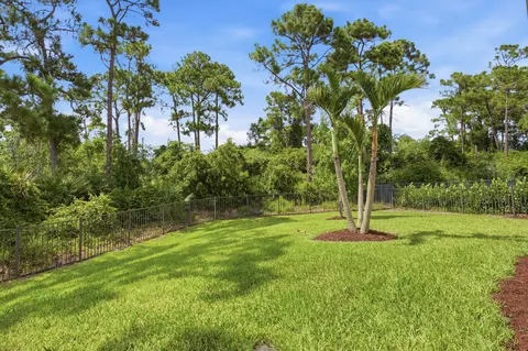 Exterior - 4590 SW Ardsley Dr, Stuart, FL 34997 photo 8 of 9
