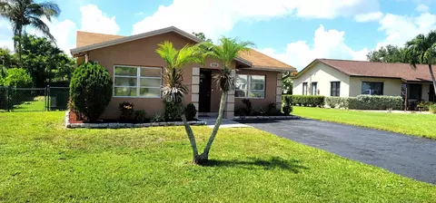 9706 NW 71st St, Tamarac, FL 33321