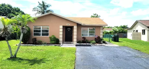 9706 NW 71st St, Tamarac, FL 33321