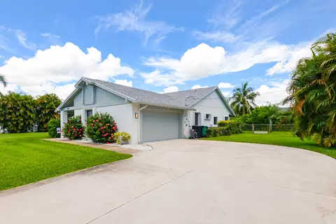 1872 SElrose St, Port Saint Lucie, FL 34952