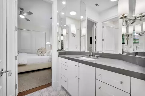 Bath - 9840 Bay Leaf Ct, Parkland, FL 33076 photo 7 of 10