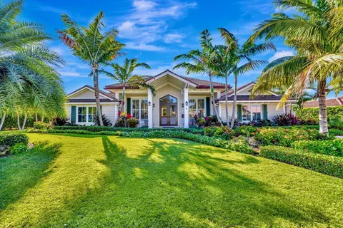 4 Oneida Ln, Sea Ranch Lakes, FL 33308