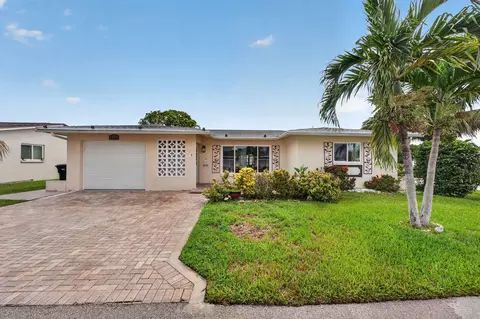 4716 NW 49th Pl, Tamarac, FL 33319