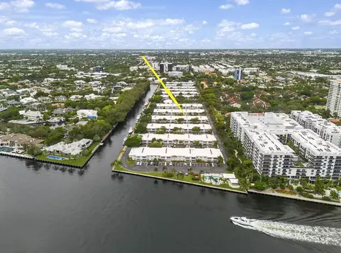 6471 Bay Club Dr #3, Fort Lauderdale, FL 33308