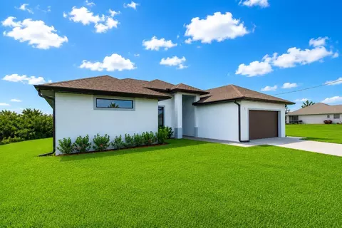 1806 NE 21st Pl, Cape Coral, FL 33909
