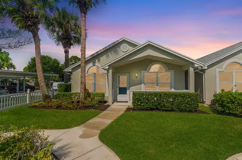 1149 NW Lombardy Dr, Port Saint Lucie, FL 34986