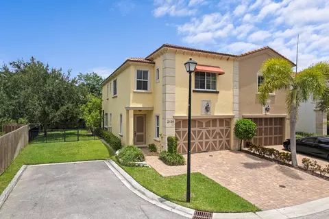 2134 Sabal Tree Ct, West Palm Beach, FL 33411