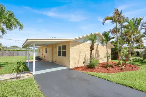 357 Garden Blvd, Palm Beach Gardens, FL 33410