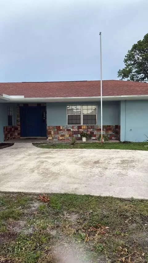 1681 SE Fairfield St, Port Saint Lucie, FL 34983
