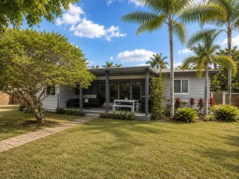 7830 SW 67th Ave, South Miami, FL 33143
