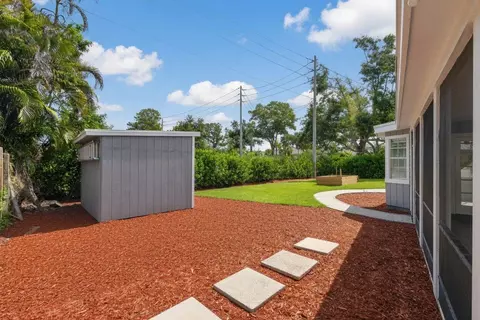 Exterior - 18371 Flagship Cir, Jupiter, FL 33458 photo 12 of 14