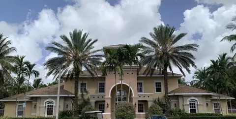 6378 Emerald Dunes Dr #301, West Palm Beach, FL 33411