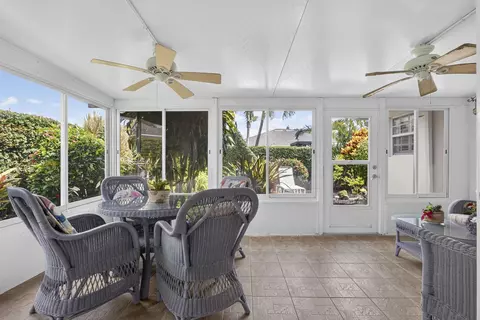 Exterior - 262 Brier Cir, Jupiter, FL 33458 photo 9 of 16