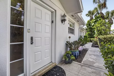 Entry Way - 262 Brier Cir, Jupiter, FL 33458 photo 1 of 3