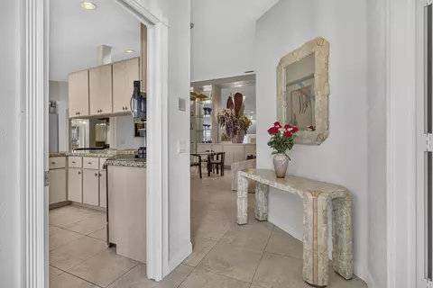 Entry Way - 262 Brier Cir, Jupiter, FL 33458 photo 2 of 3