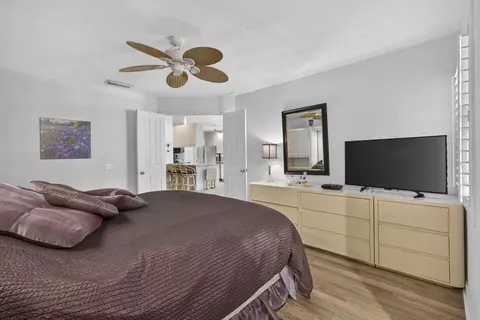 Bedroom - 262 Brier Cir, Jupiter, FL 33458 photo 4 of 4
