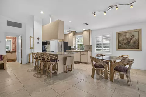 Dining - 262 Brier Cir, Jupiter, FL 33458 photo 1 of 6