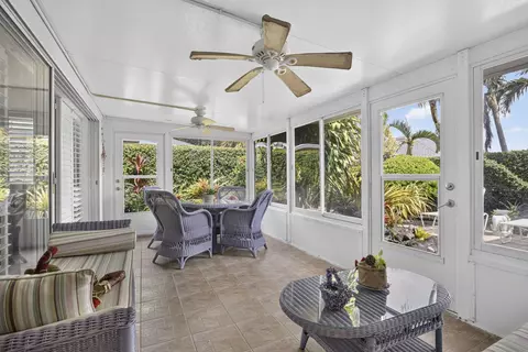 Exterior - 262 Brier Cir, Jupiter, FL 33458 photo 4 of 16