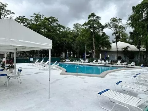4851 NW 26th Ct #338, Lauderdale Lakes, FL 33313