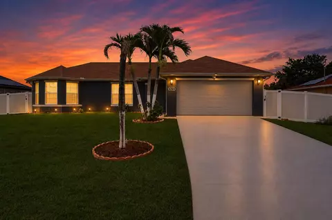 443 SW Homeland Rd, Port Saint Lucie, FL 34953