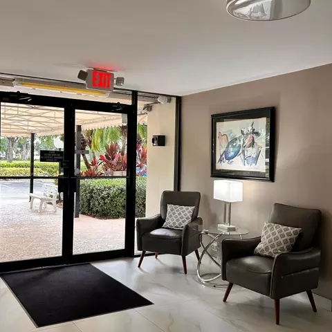 2851 S Palm Aire Dr #405, Pompano Beach, FL 33069