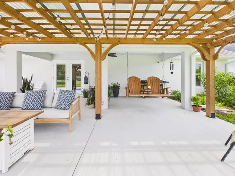 Exterior - 2075 SE 9th Ave, Okeechobee, FL 34974 photo 7 of 18