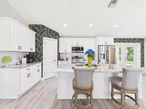 Kitchen - 2075 SE 9th Ave, Okeechobee, FL 34974 photo 6 of 6