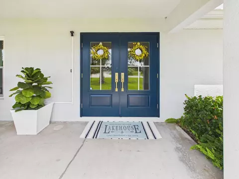 Entry Way - 2075 SE 9th Ave, Okeechobee, FL 34974 photo 1 of 6
