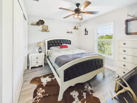 Bedroom - 2075 SE 9th Ave, Okeechobee, FL 34974 photo 4 of 5
