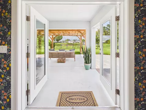Entry Way - 2075 SE 9th Ave, Okeechobee, FL 34974 photo 5 of 6