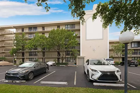 8 Royal Palm Way #3010, Boca Raton, FL 33432