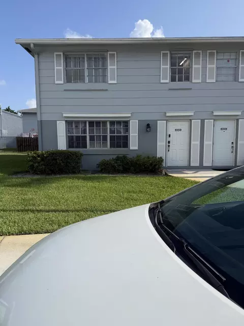 8040 SW 17th Pl #1-6, Davie, FL 33324