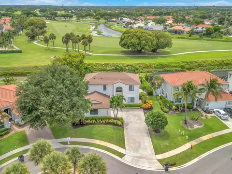 6347 Shadow Tree Ln, Lake Worth, FL 33463