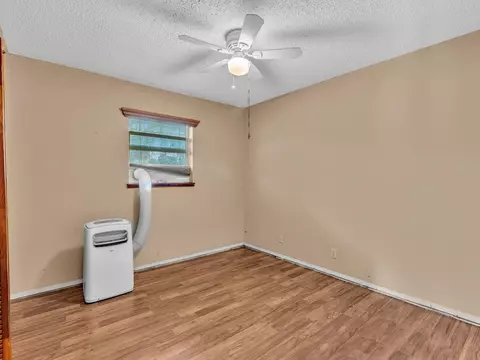 Bedroom - 301 5th St, Jupiter, FL 33458 photo 1 of 4