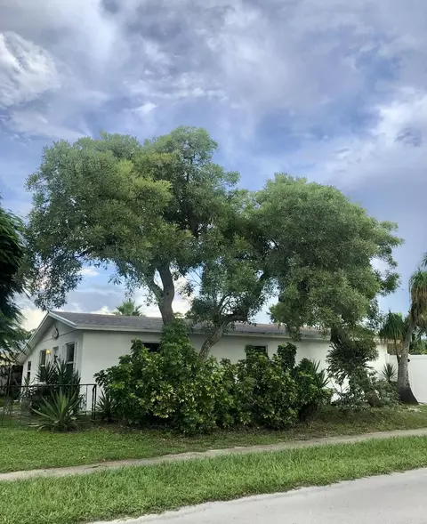 301 5th St, Jupiter, FL 33458 photo 3