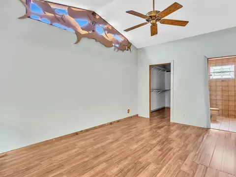 Bedroom - 301 5th St, Jupiter, FL 33458 photo 4 of 4