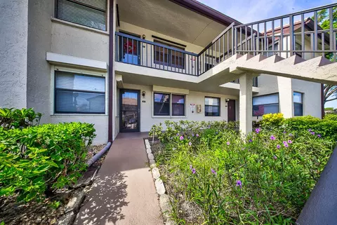 7650 Tahiti Ln #105, Lake Worth, FL 33467