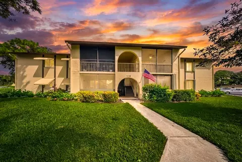 118 Lake Pine Cir #A-2, Greenacres, FL 33463