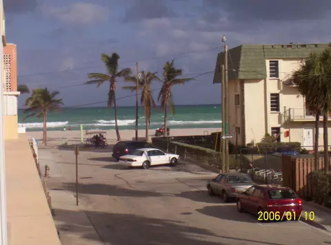 320 S Surf Rd #206, Hollywood, FL 33019