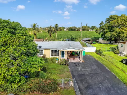 1048 Whitaker Rd, Belle Glade, FL 33430