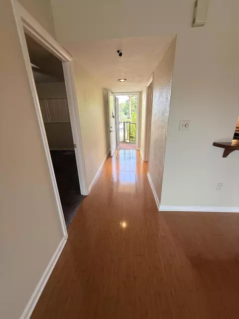 2050 Oleander Ave #6-202, Fort Pierce, FL 34950