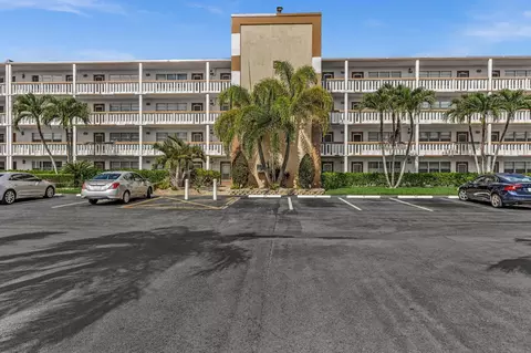 Exterior - 3076 Cornwall D, Boca Raton, FL 33434 photo 2 of 7